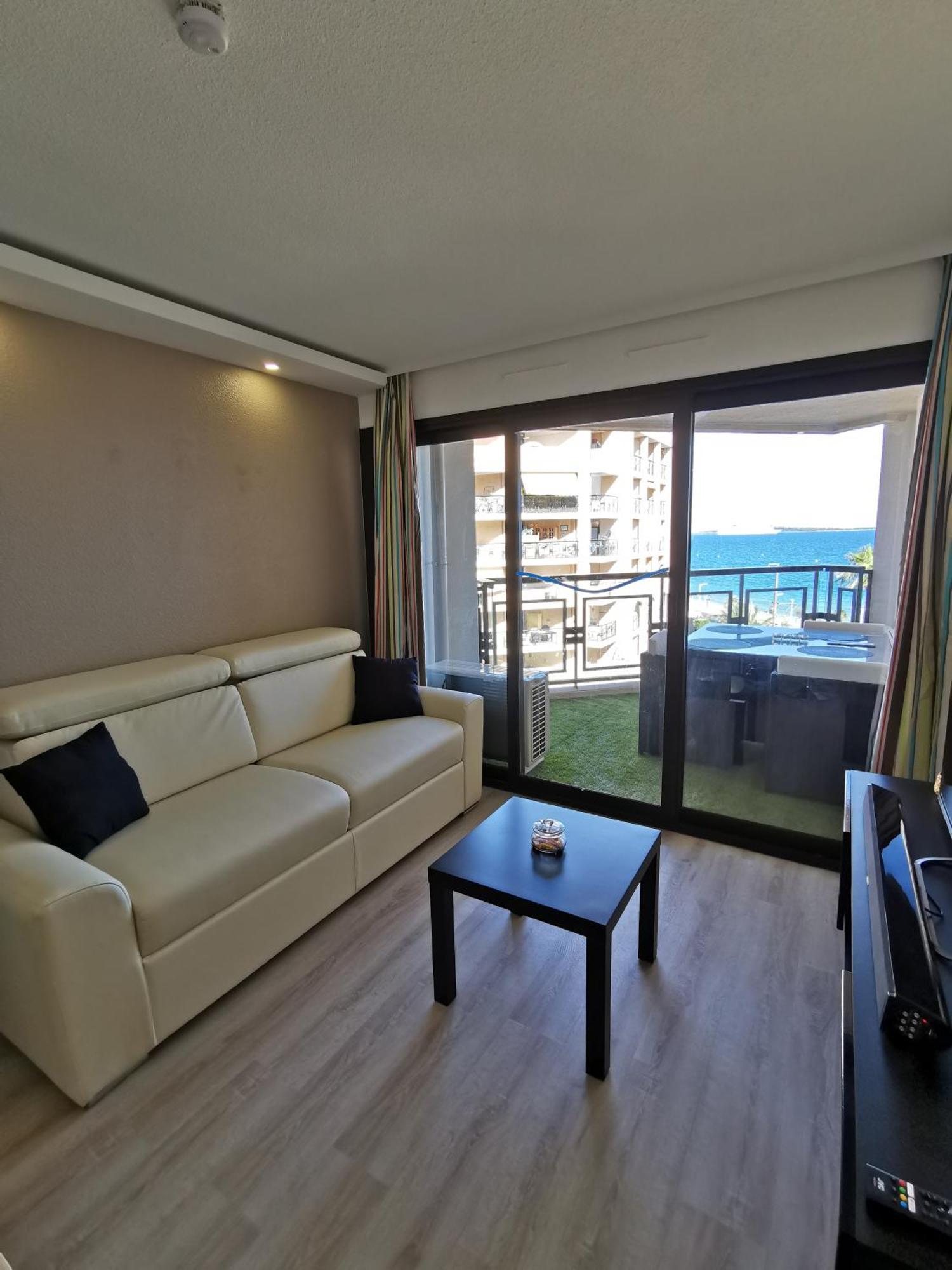 Appartement En Bord De Mer Cannes Exterior photo